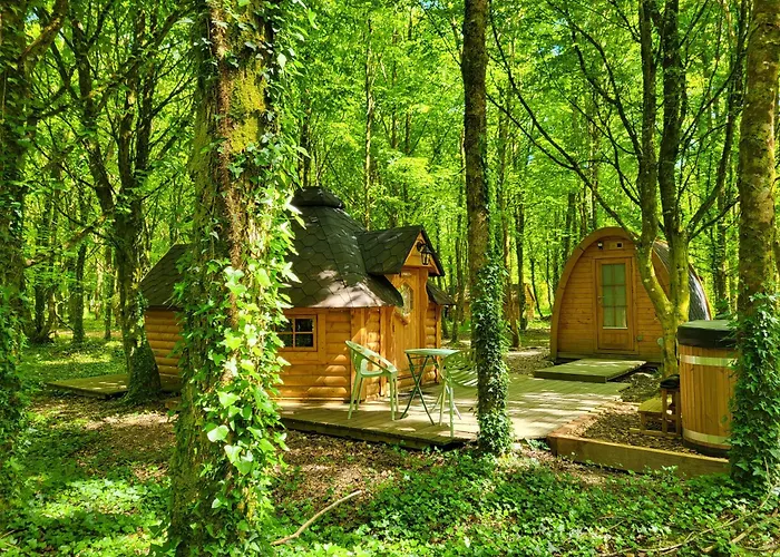 Le Domaine Insolite De Broceliande