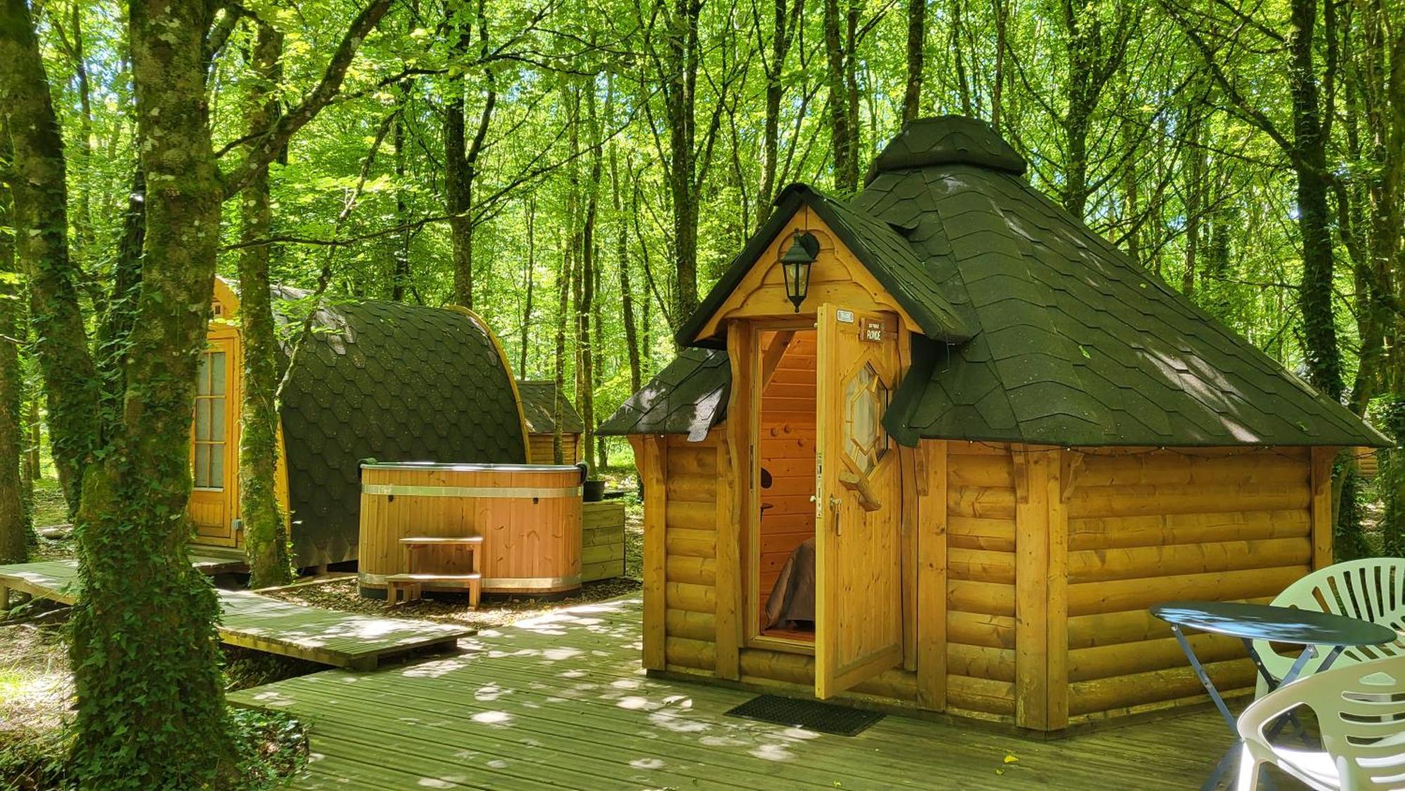 Le Domaine Insolite De Broceliande Chalet Paimpont