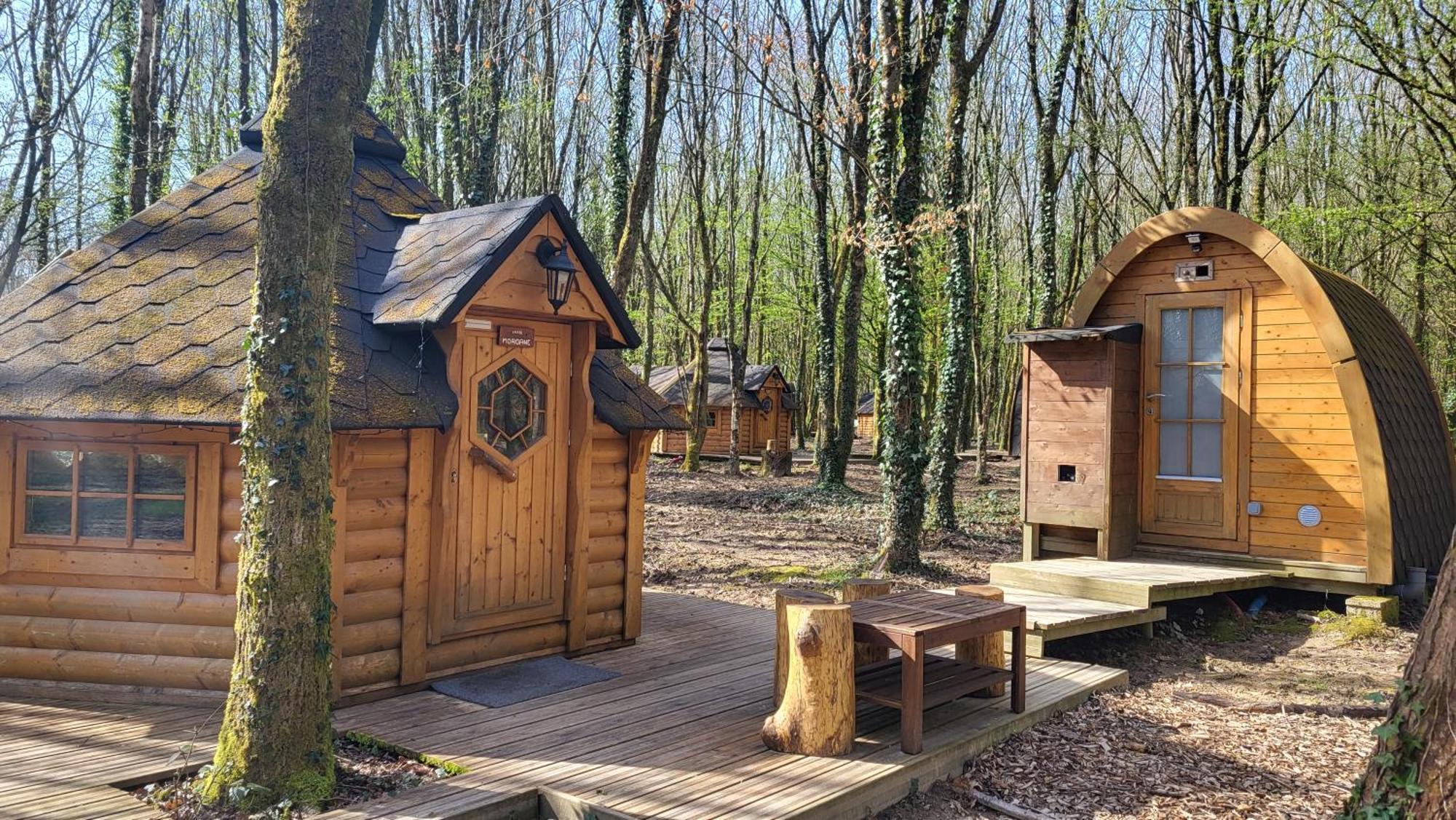 Le Domaine Insolite De Broceliande Chalet *