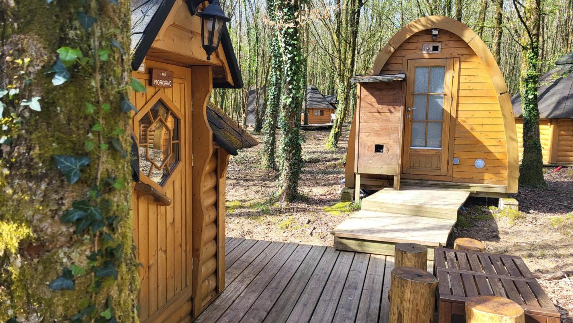 Le Domaine Insolite De Broceliande Chalet *