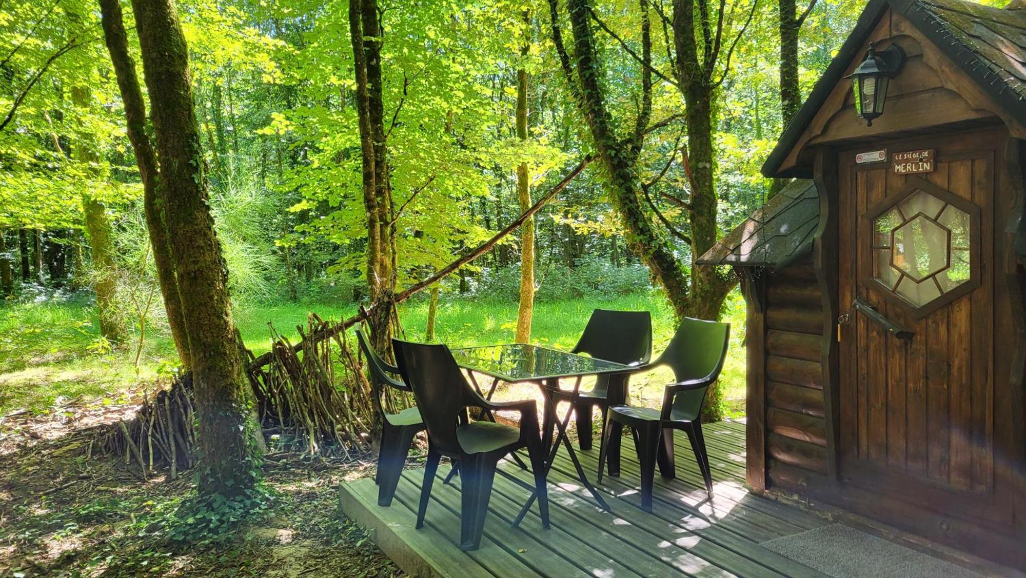 Le Domaine Insolite De Broceliande Chalet