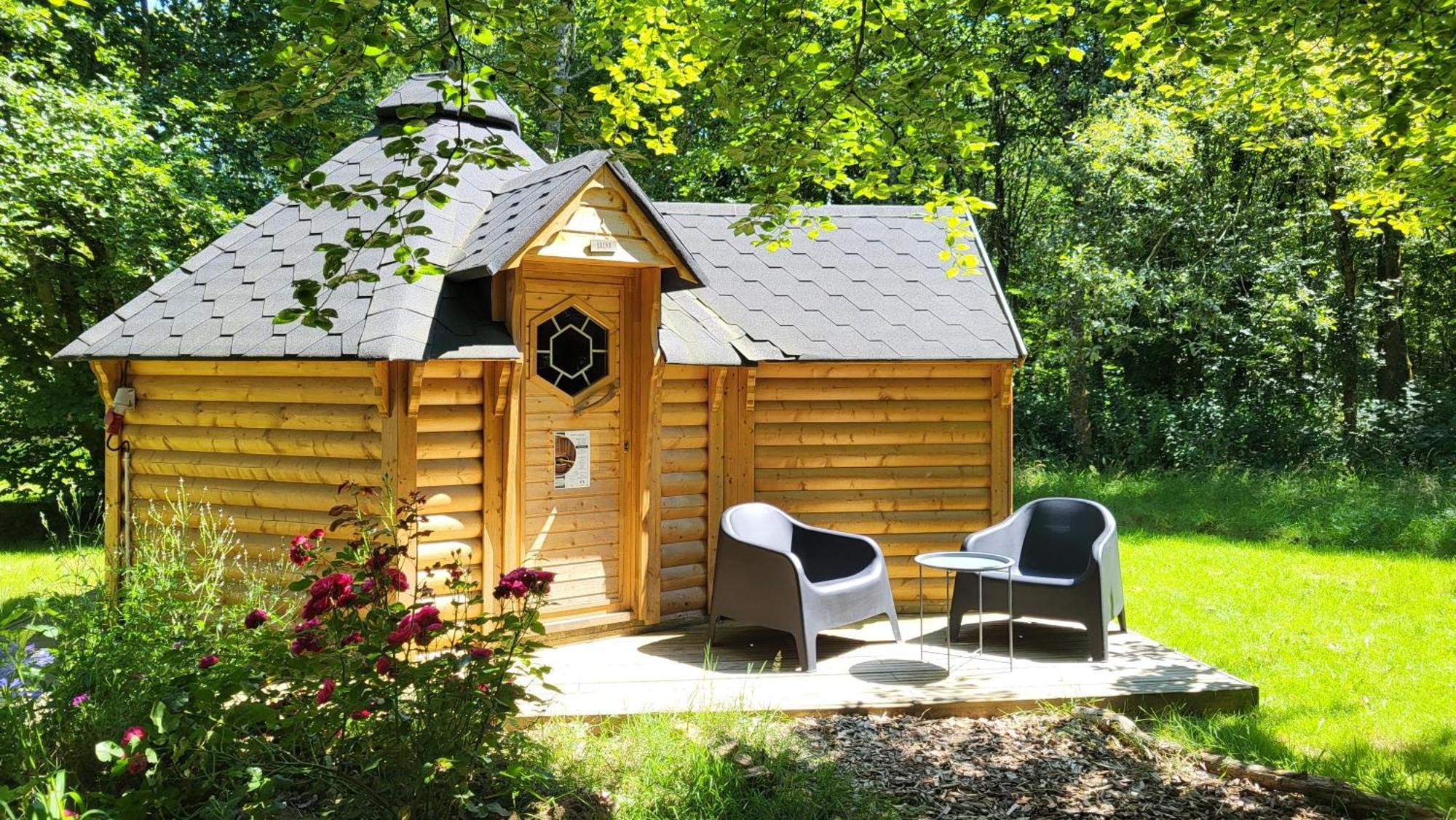 Le Domaine Insolite De Broceliande Chalet *
