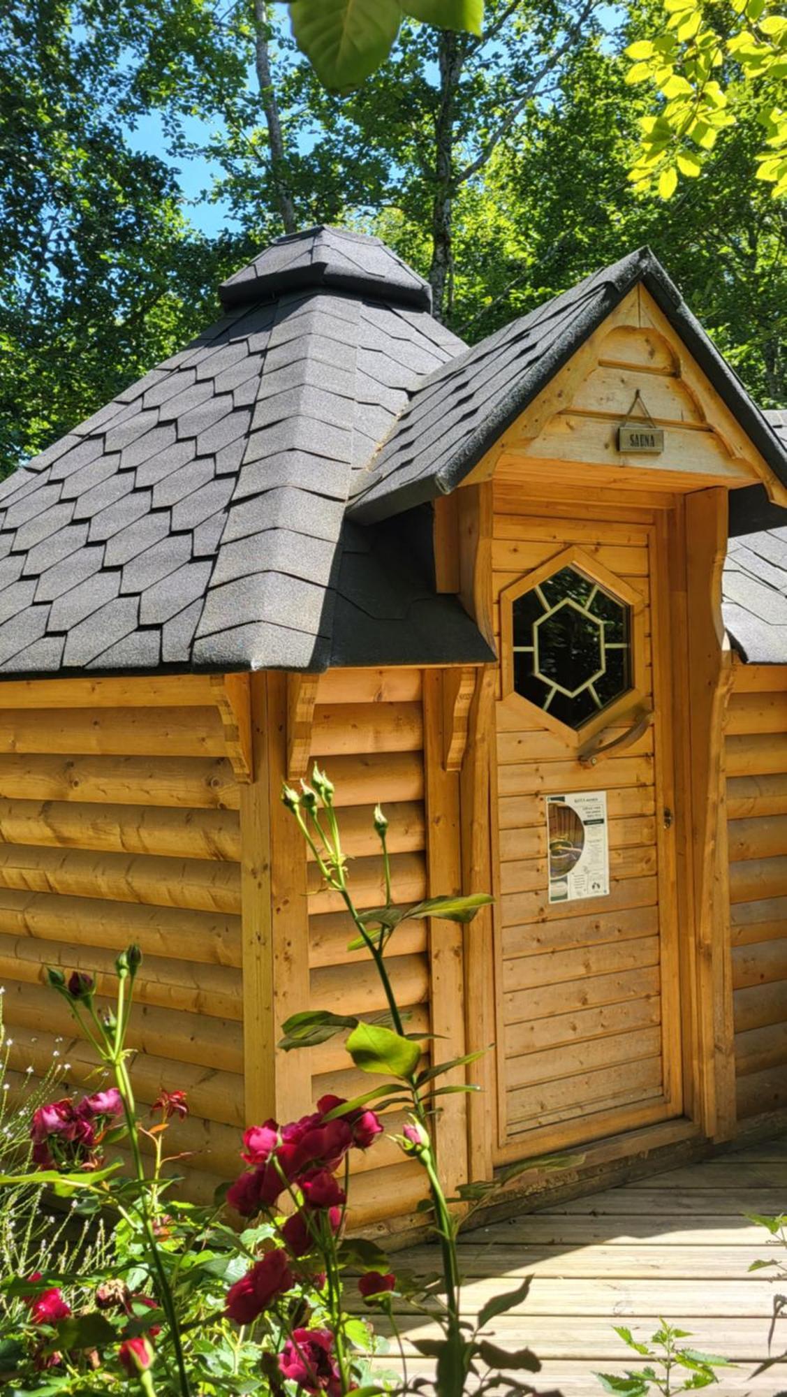 Chalet Le Domaine Insolite De Broceliande